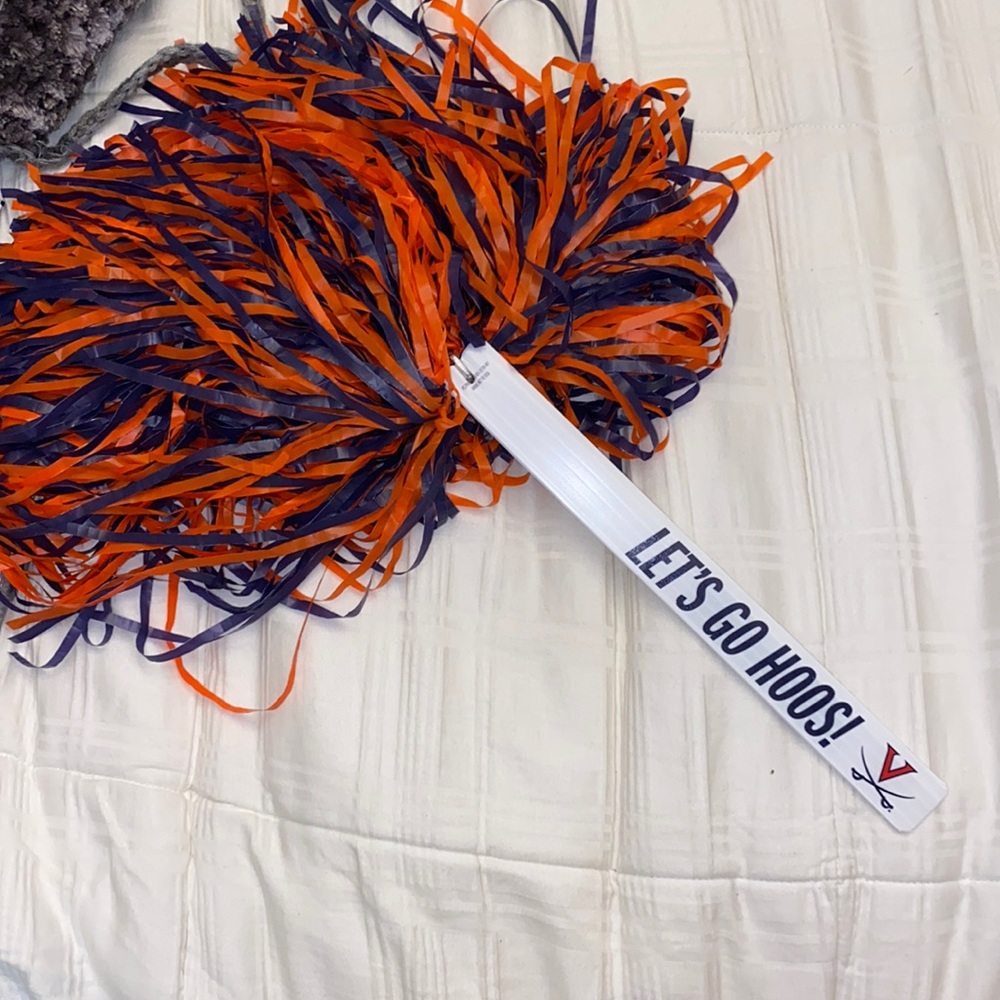 UVA POM POM